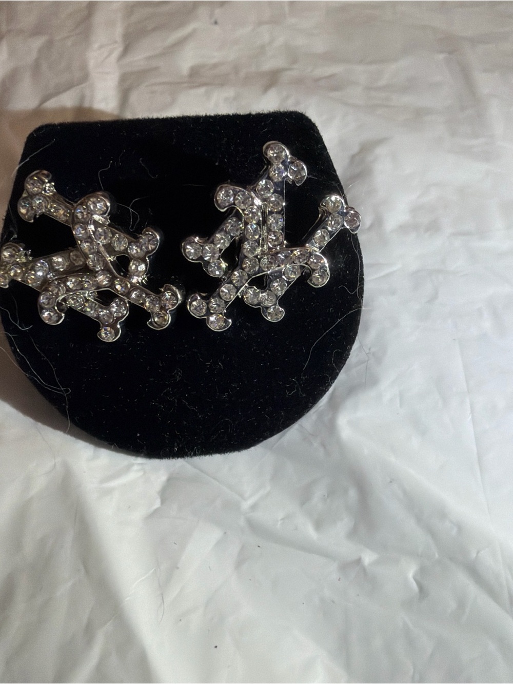 Brand new rhinestone New York Mets logo earrings